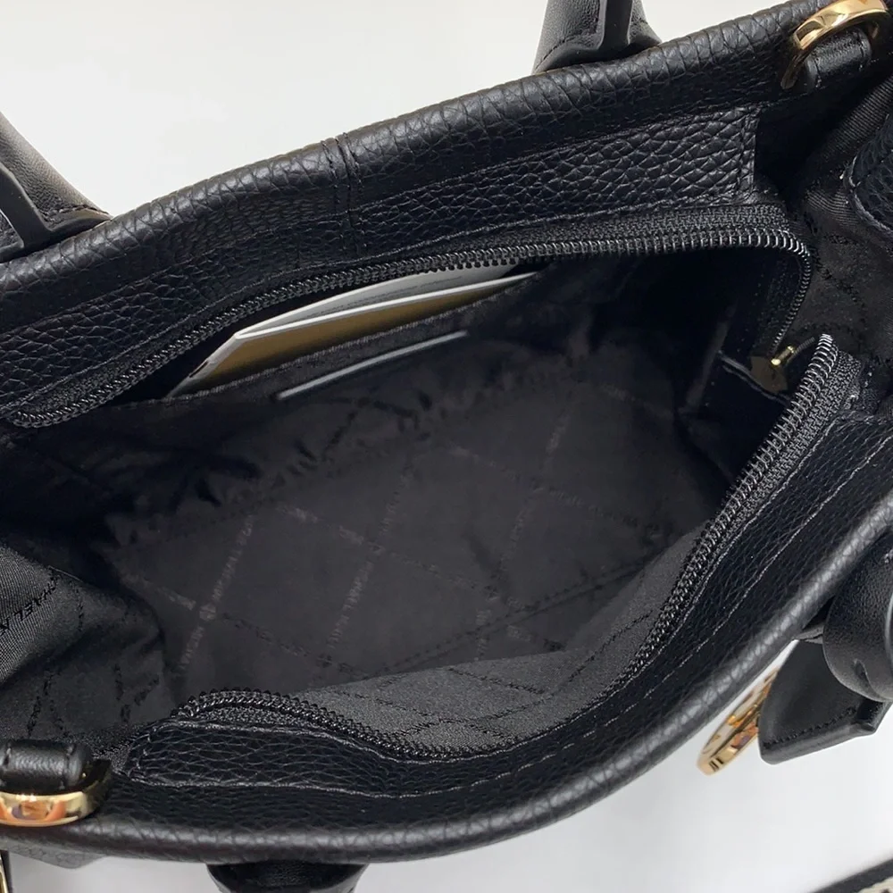 MICHAEL KORS MIRELLA SMALL SHOPPER TOP ZIP XBODY Black COLOR